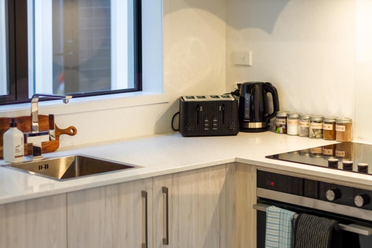 The Majestic Retreat 2 Bed 2 Bath Cbd Apartment ไครสต์เชิร์ช ภายนอก รูปภาพ