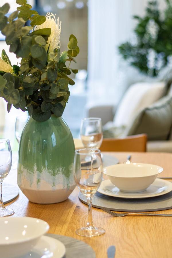 The Majestic Retreat 2 Bed 2 Bath Cbd Apartment ไครสต์เชิร์ช ภายนอก รูปภาพ