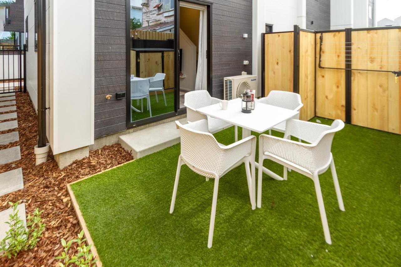 The Majestic Retreat 2 Bed 2 Bath Cbd Apartment ไครสต์เชิร์ช ภายนอก รูปภาพ