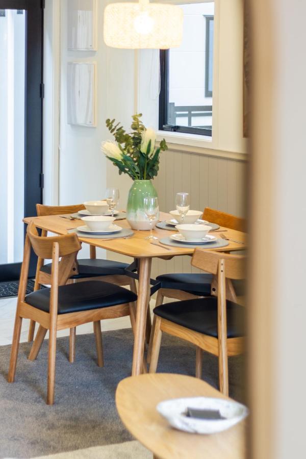 The Majestic Retreat 2 Bed 2 Bath Cbd Apartment ไครสต์เชิร์ช ภายนอก รูปภาพ